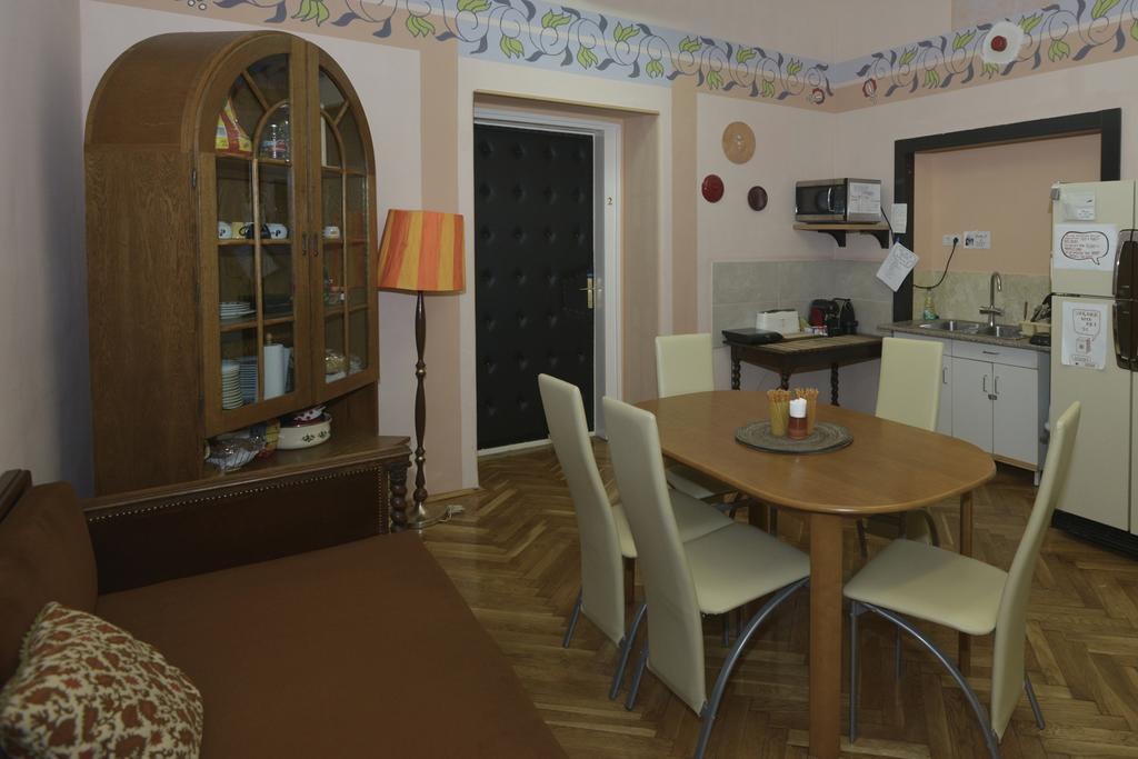 Yolo Hostel Budapešť Pokoj fotografie