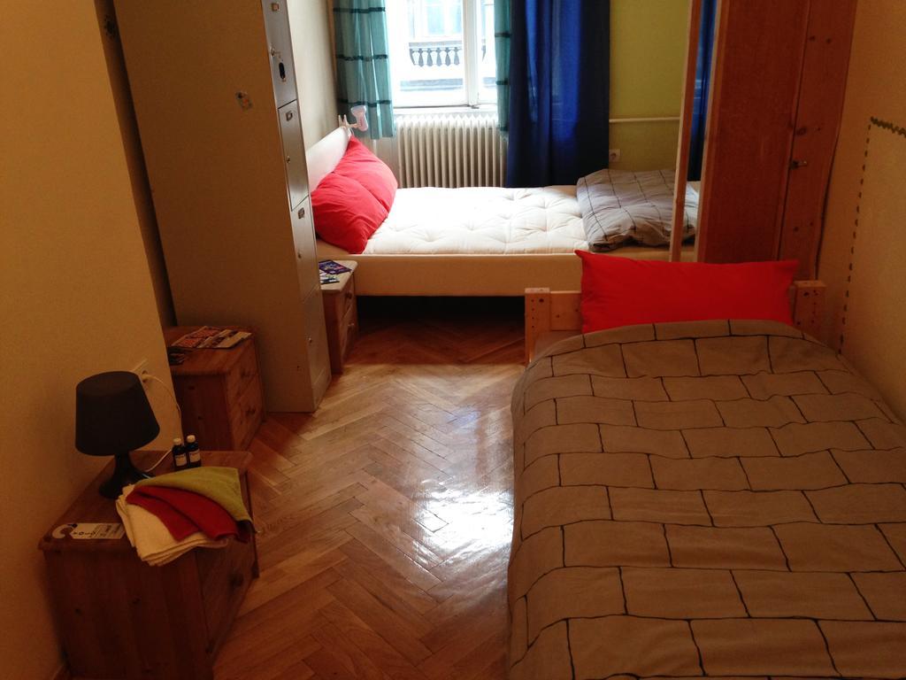 Yolo Hostel Budapešť Pokoj fotografie